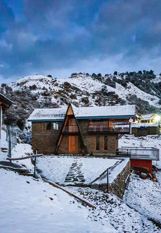 Griffons Cafe And Stay Дармсала Экстерьер фото